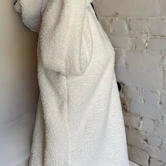 Tommy Hilfiger Women’s Faux Sherpa Pullover Half Zip Medium EUC - Picture 3 of 13